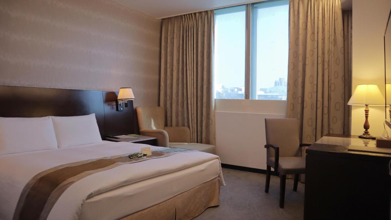 โฮฟง บิสซิเนส สเตย์ Hotel เฟิงหยวน ภายนอก รูปภาพ