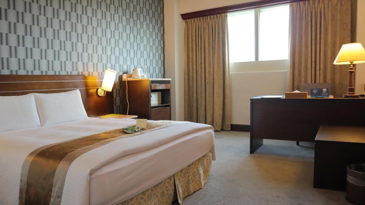 โฮฟง บิสซิเนส สเตย์ Hotel เฟิงหยวน ภายนอก รูปภาพ
