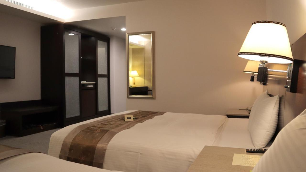 โฮฟง บิสซิเนส สเตย์ Hotel เฟิงหยวน ภายนอก รูปภาพ