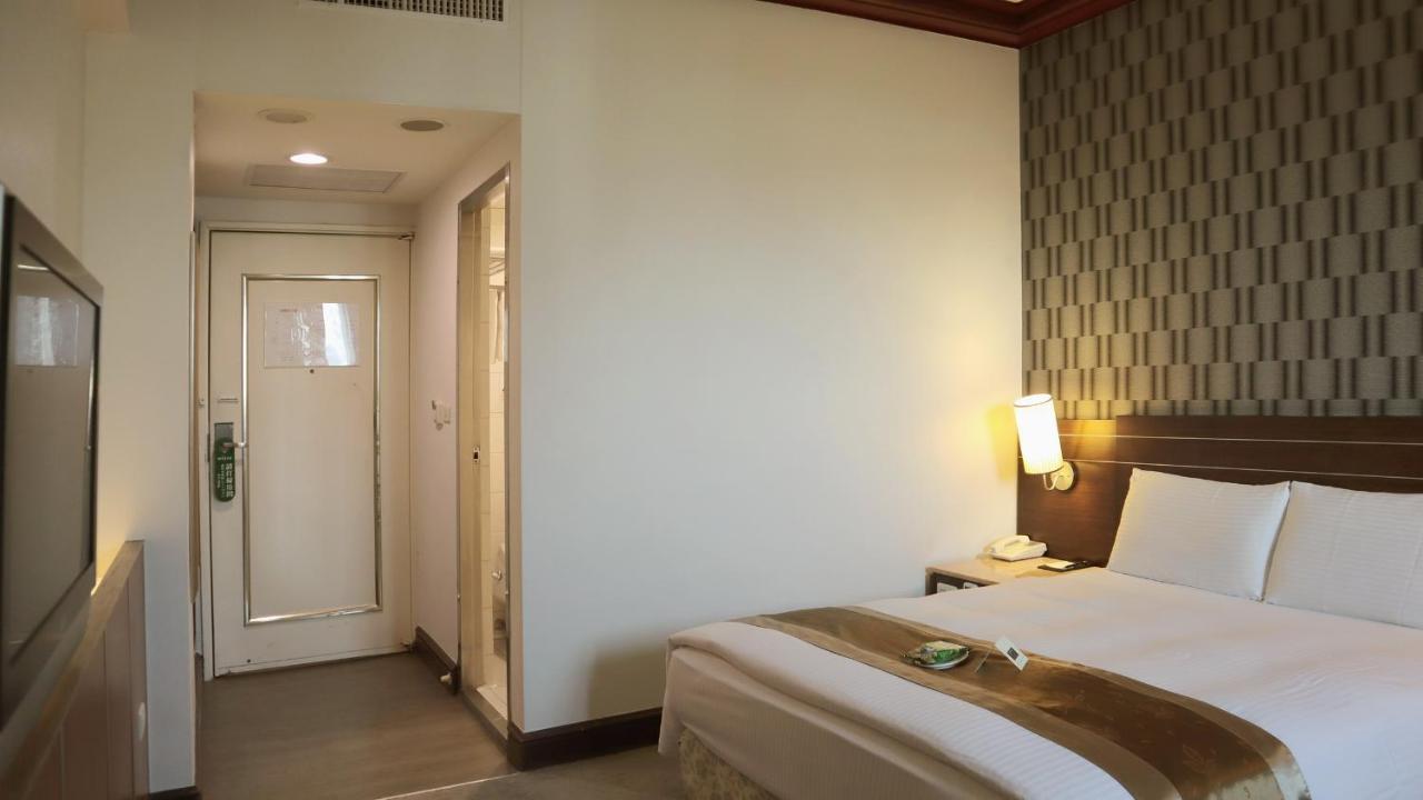 โฮฟง บิสซิเนส สเตย์ Hotel เฟิงหยวน ภายนอก รูปภาพ