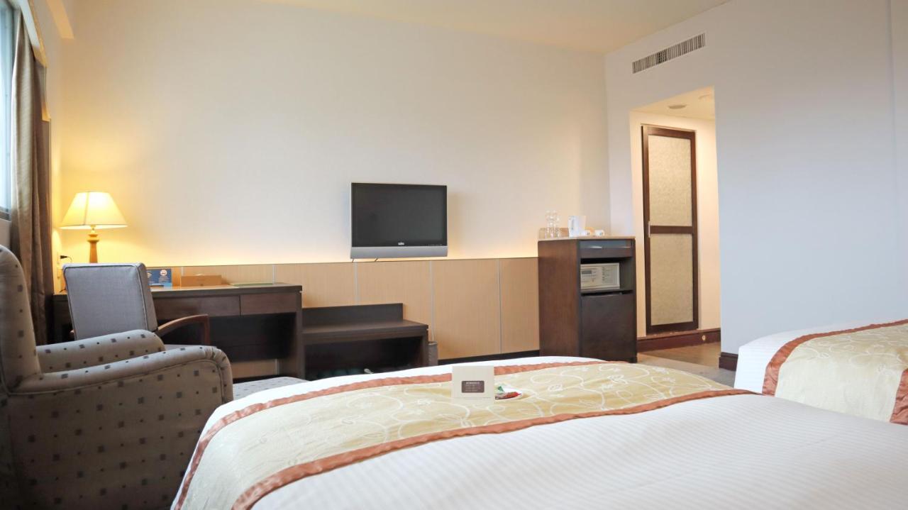 โฮฟง บิสซิเนส สเตย์ Hotel เฟิงหยวน ภายนอก รูปภาพ