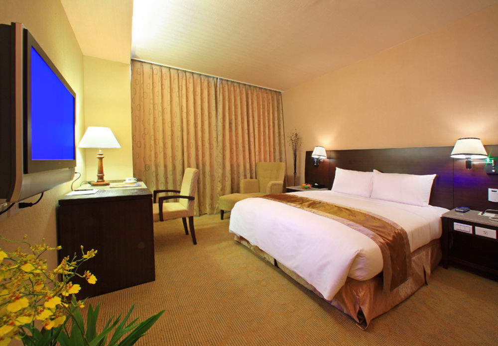 โฮฟง บิสซิเนส สเตย์ Hotel เฟิงหยวน ภายนอก รูปภาพ